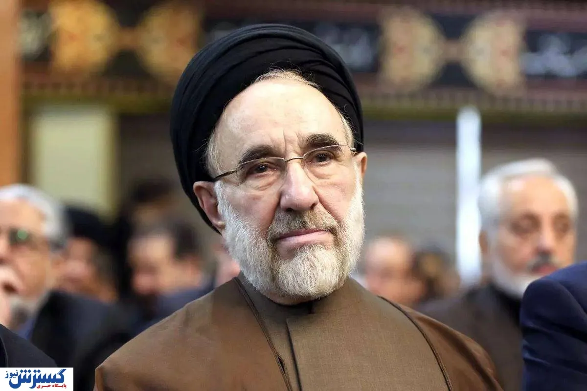بیعت خاتمی با سومین رهبر انقلاب
