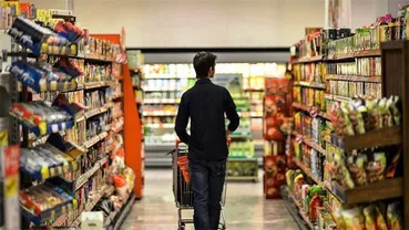 انبار فروشگاه‌های زنجیره‌ای شارژ شد