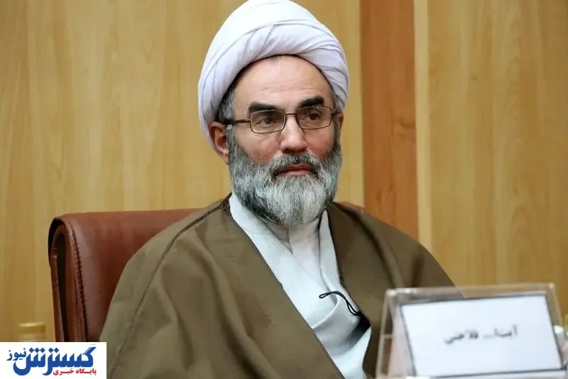 در میدان سیاست باید جهادی عمل شود
