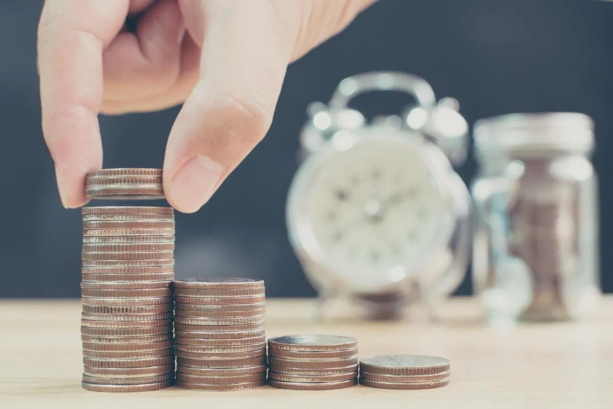 با حقوق ماهانه چطور سرمایه‌گذاری کنیم؟