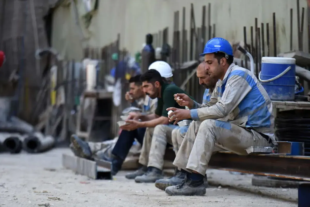 جدال بر سر حداقل دستمزد کارگران؛ وقت افزایش واقعی رسیده است