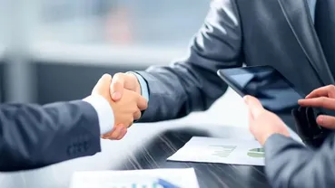 راه های افزایش فروش حضوری با 6 روش اثربخش