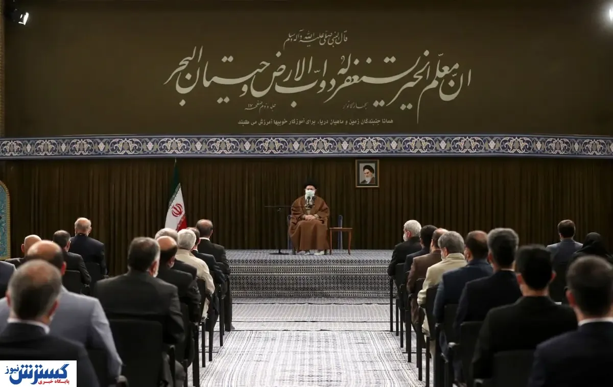 تاکید رهبر انقلاب بر بهبود معیشت معلمان
