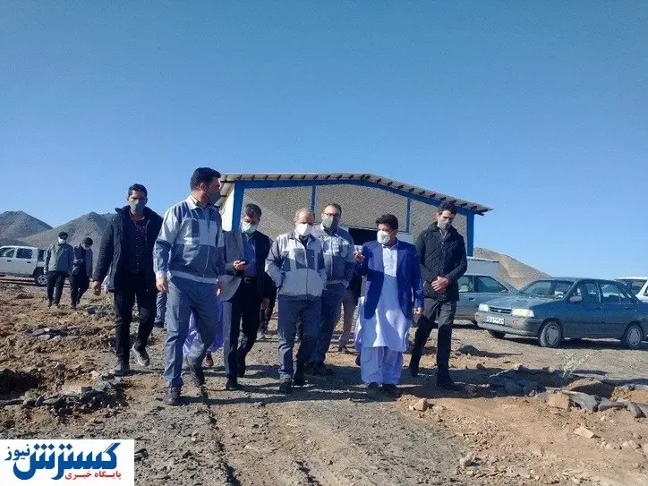 این شهر به موج های غول پیکر معروف است + عکس