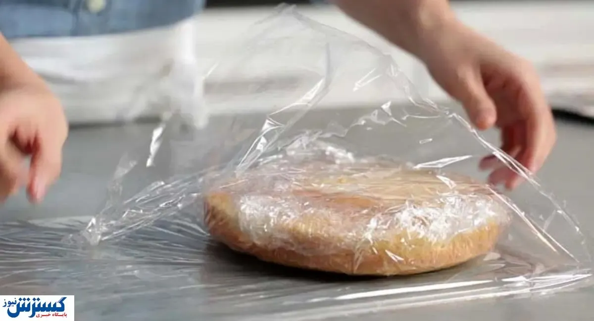 هشدار/ قرار دادن نان داغ در این کیسه ها خطرناک است!