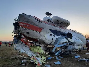 سقوط ناگهانی بالگرد در دُرچه اصفهان + فیلم