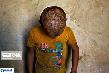 تصاویر / نشت نفت در سفره‌ های مردم سرخون