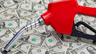 آتش تند دلار و بنزین زندگی دهک‌های متوسط را سوزاند