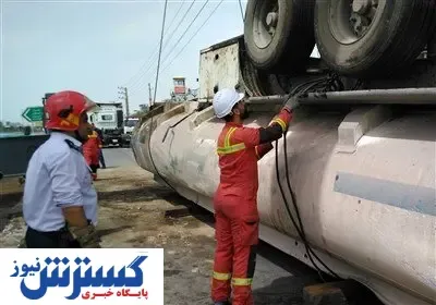 واژگونی تانکر ۲۵۰۰۰ لیتری در بزرگراه فتح + عکس و فیلم