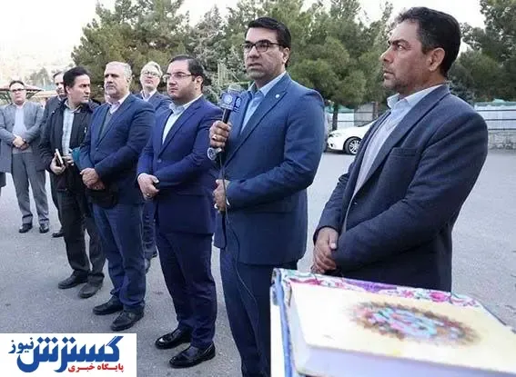 کاشت ۵۰ اصله نهال به دست مدیر عامل و مدیران بانک توسعه تعاون