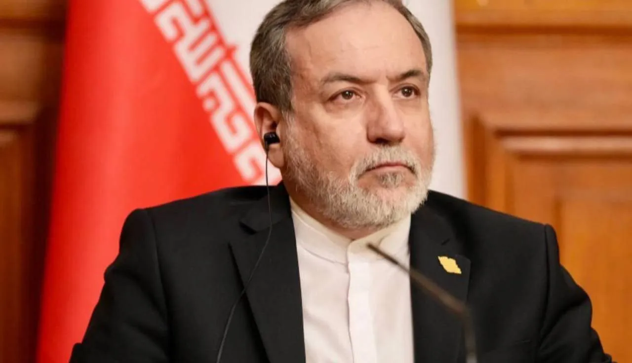 عراقچی: تقاضای آتش بس نداشتیم/ به زودی جشن پیروزی خواهیم گرفت