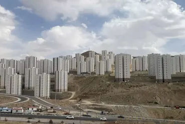 خبر خوش وزیر راه برای کارگران و زوج‌های جوان / هزاران واحد مسکونی در راه است