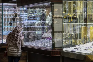 موج کاهش قیمت در بازار طلا و سکه + جدول (پنجشنبه ۲۷ فروردین)