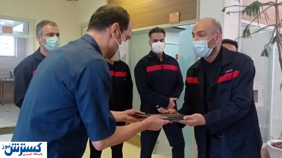 فولاد اکسین از کارکنان اورژانس تقدیر کرد