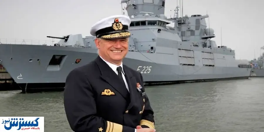 فرمانده نیروی دریایی استعفا کرد