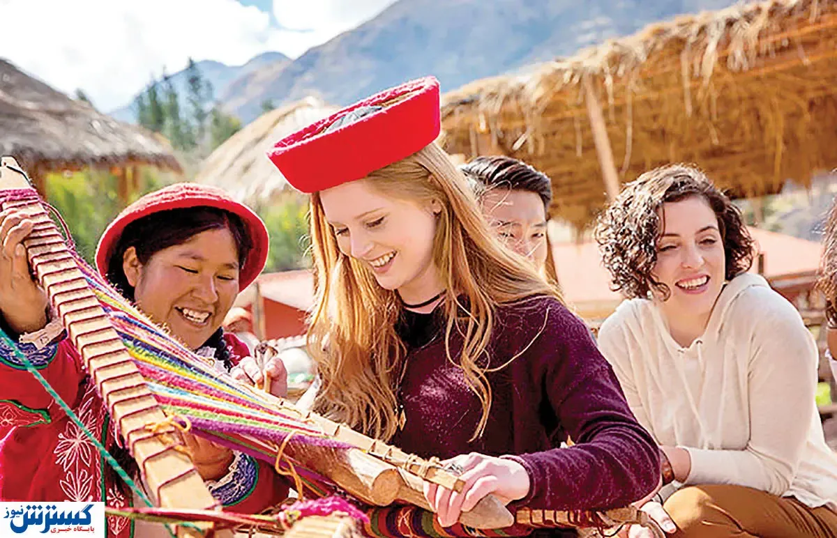 روایت های عجیب از زنان گردشگر / بانوی ایرانی با دوچرخه پیام آور صلح شد