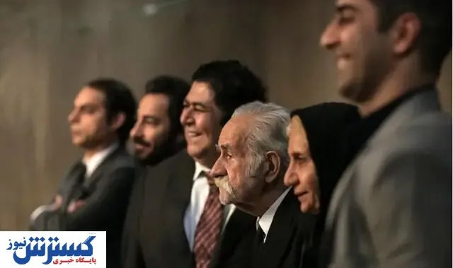 فرش قرمز 