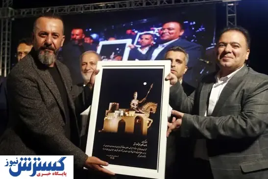 رونمایی از مجسمه سردار حیدر زرقانی؛ هویت بخشی به شهر متمدن زرقان