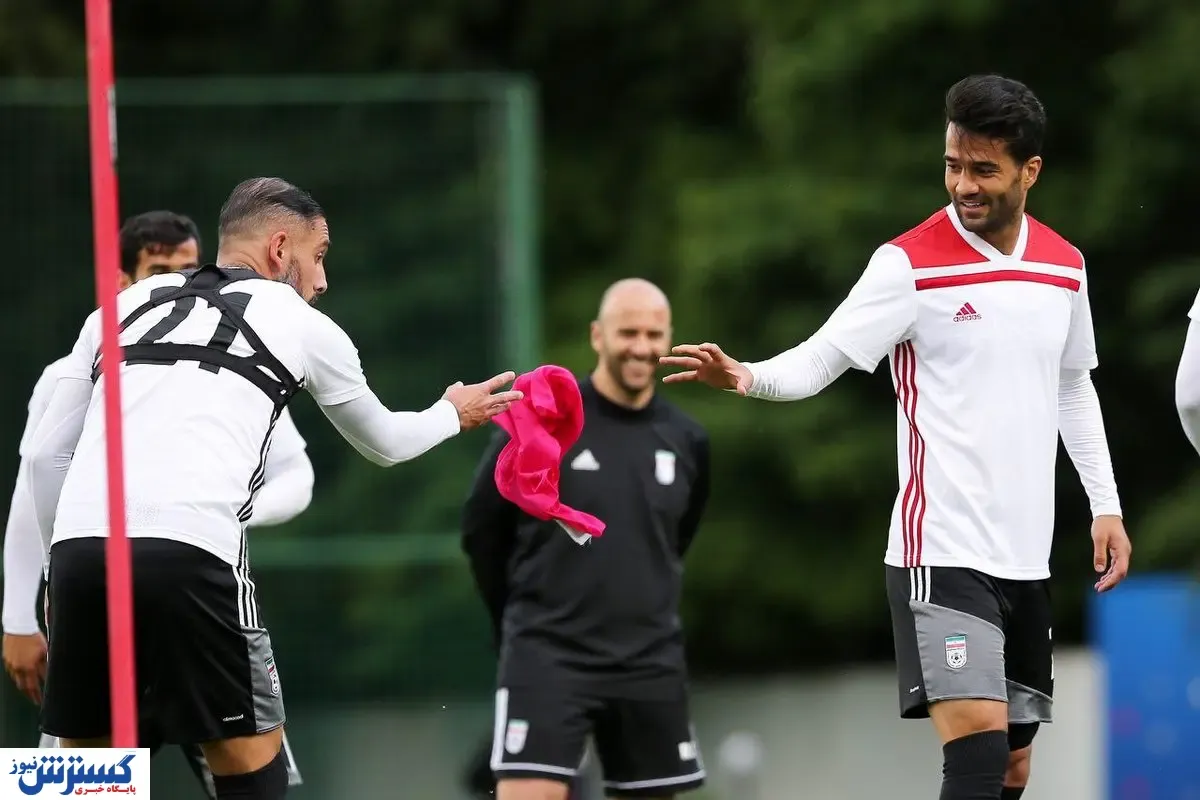 بمب استقلال خنثی شد؛ فوق ستاره ها آبی پوش نمی‌شوند