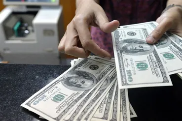 قیمت دلار آزاد امروز دوشنبه ۱۲ مرداد ۱۴۰۵