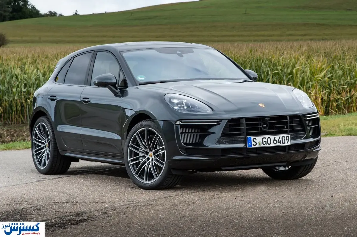 خودروهای لوکس فوتبالیست ها از راه رسید؟