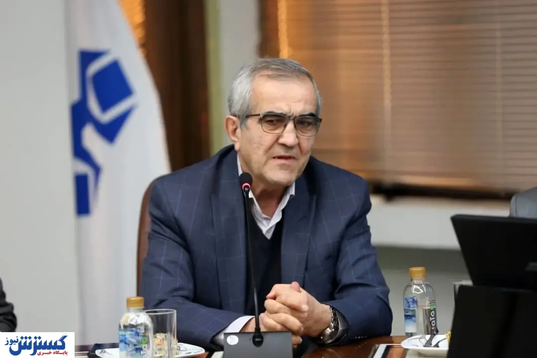 زمان ورود سه هلدینگ صندوق ذخیره فرهنگیان به بورس مشخص شد
