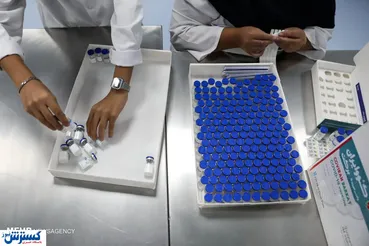 تصاویر/ بازدید خبرنگاران از خط تولید واکسن کووایران برکت