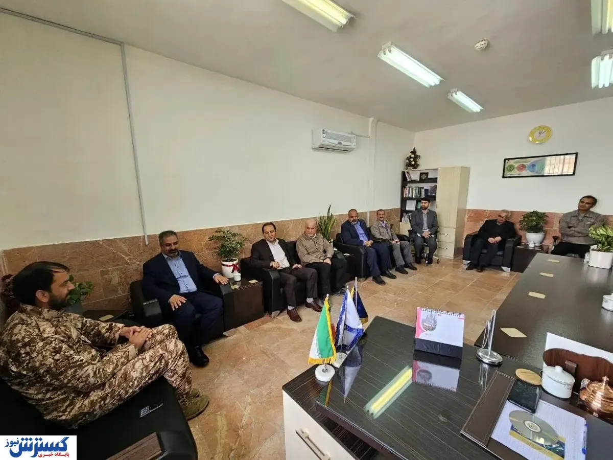 دیدار مدیر عامل و جمعی از مدیران شرکت آلومینای ایران با فرمانده سپاه شهرستان جاجرم