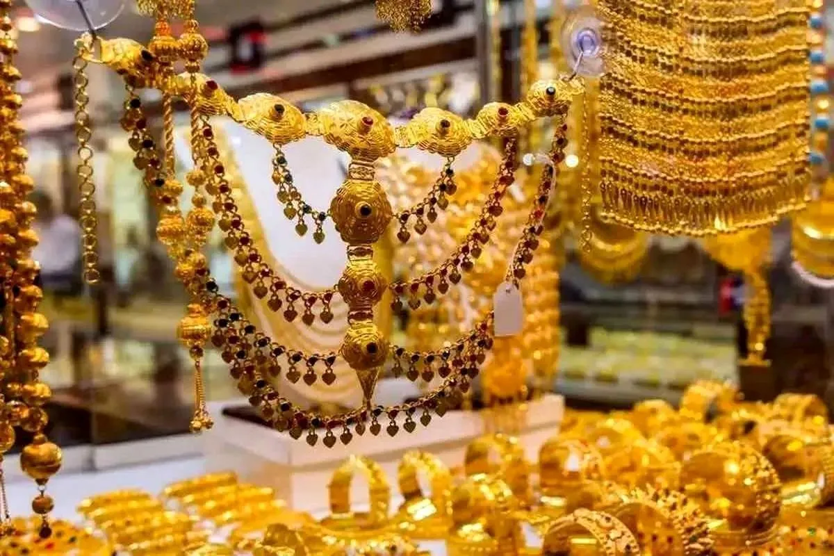 قیمت طلا ۱۸ عیار امروز کاهشی شد + جدول ۱۲ اسفند