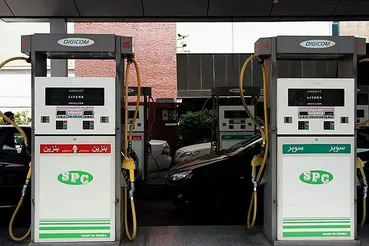 افزایش رسمی نرخ بنزین جایگاه‌ها آغاز شد | پایان یارانه‌ بزرگ برای لاکچری‌ها !