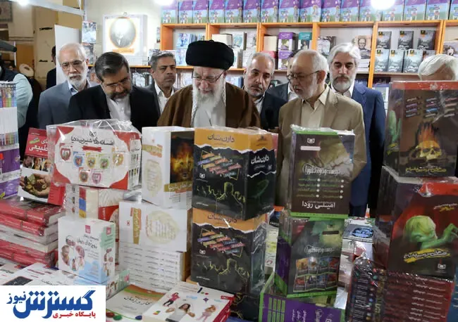 بازدید رهبر انقلاب از نمایشگاه کتاب