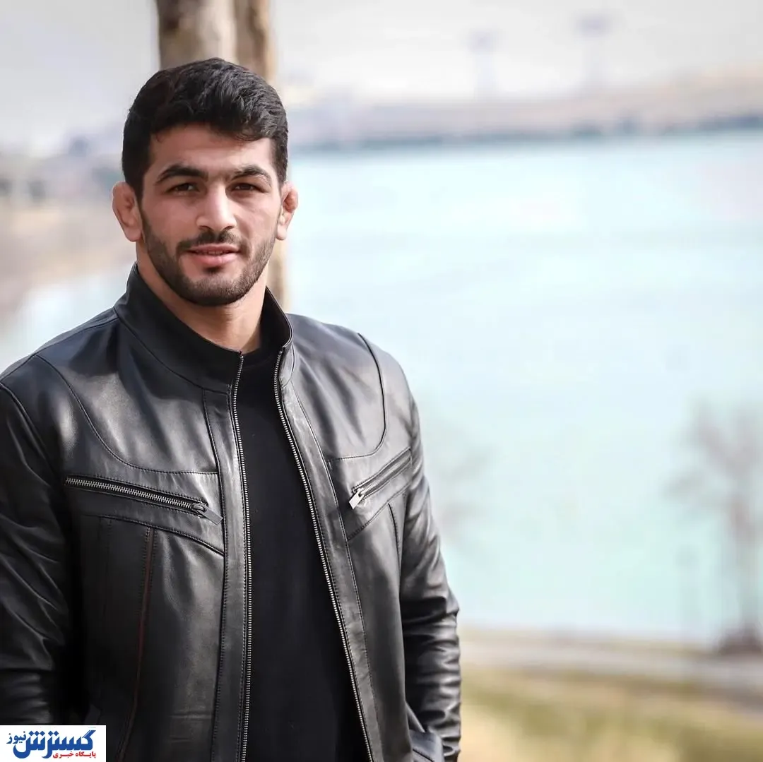 حسن یزدانی در کنارخواننده معروف+عکس