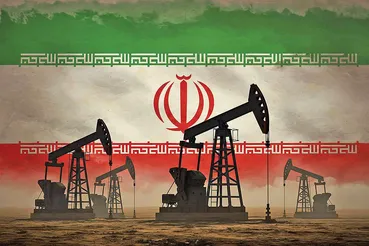 رقابت داغ ۱۰ فروشنده / قیمت نفت ایران سقوط می‌کند؟