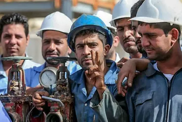 درخواست فوری کارگران از کارفرمای بزرگ / دولت باید بدهی بیمه را تسویه کند