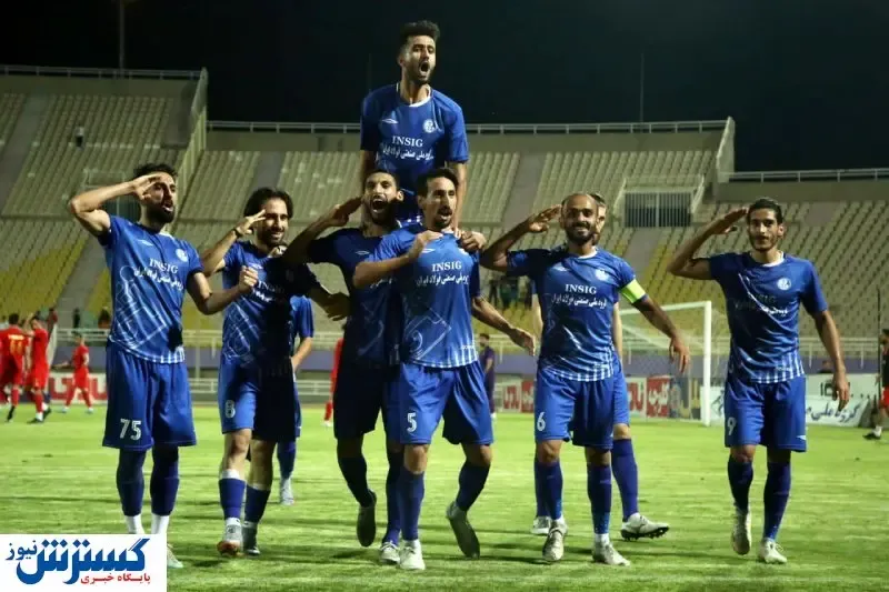 وینگر تکنیکی به استقلال پیوست