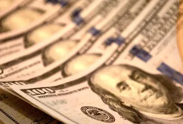 پیشروی چراغ‌ خاموش دلار حواله‌ای در مسیر صعودی (پنجشنبه ۲۰ فروردین)