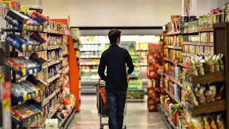 انبار فروشگاه‌های زنجیره‌ای شارژ شد