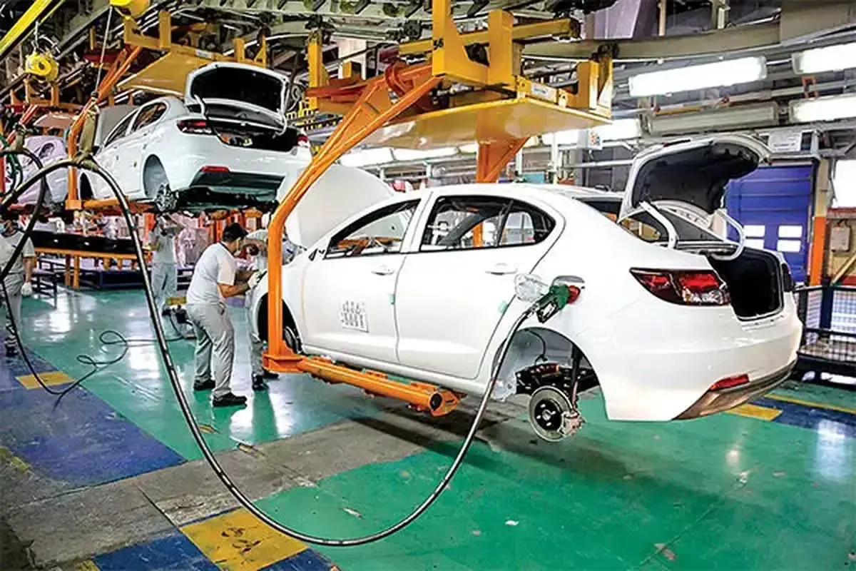 افتضاح اقتصادی ؛ رانت۶۴۰ هزار میلیارد تومانی در بازار خودرو