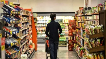 ئیس اتاق اصناف از وضعیت بازار گفت / چرا کالاها گران شده‌اند؟