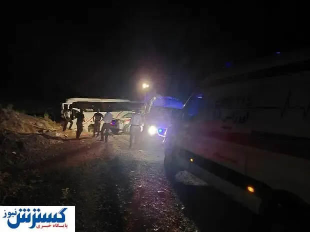 ۱۳ مصدوم در اثر انحراف اتوبوس