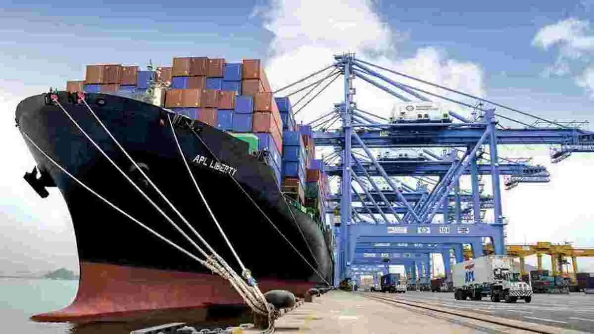 محموله عظیمی وارد کشور شد | رونق از راه رسید