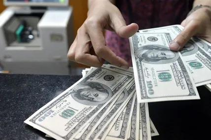 قیمت دلار آزاد امروز دوشنبه ۱۲ مرداد ۱۴۰۵