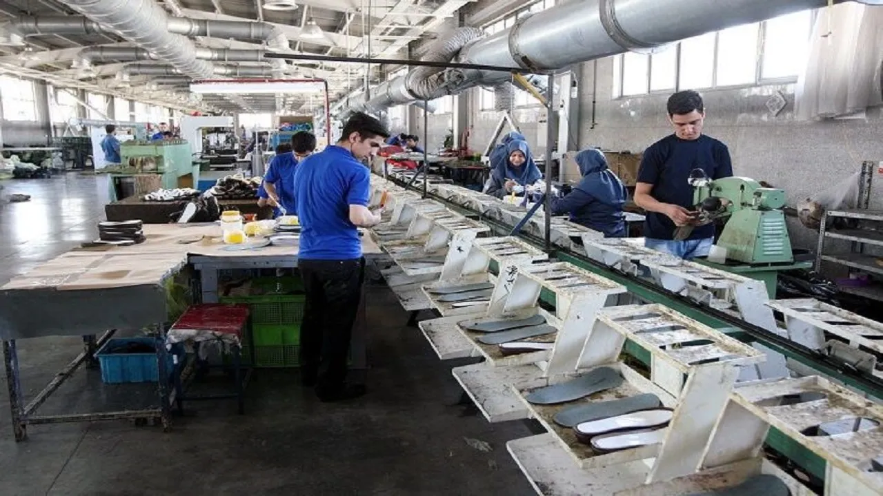 سپر ۷۰۰ هزار میلیارد تومانی صمت در برابر مشکلات اقتصادی / تولید جان دوباره می‌گیرد