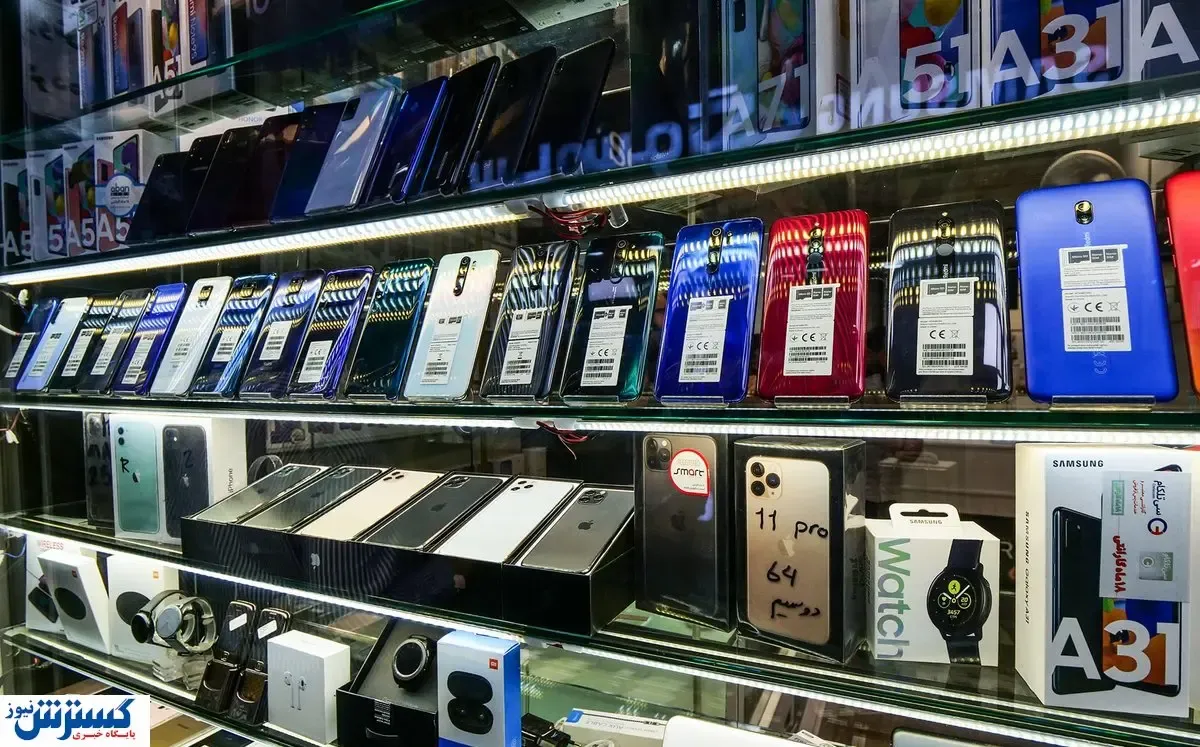 سرنوشت قیمت موبایل در دستان دلار / فروشندگان احتکار می‌کنند؟