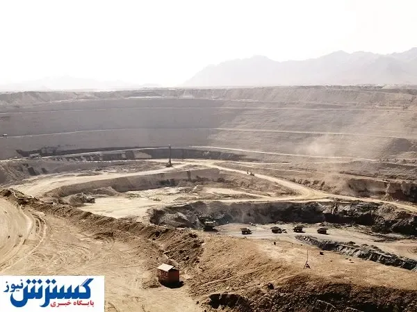 پاس گلِ گل‌گهر با برداشت از تالار شیشه‌ای