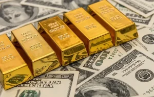 پیشبینی قیمت دلار و طلا امروز ۲۴ شهریور / بازار بین اصلاح قیمت و بازگشت خریداران گیر کرده است