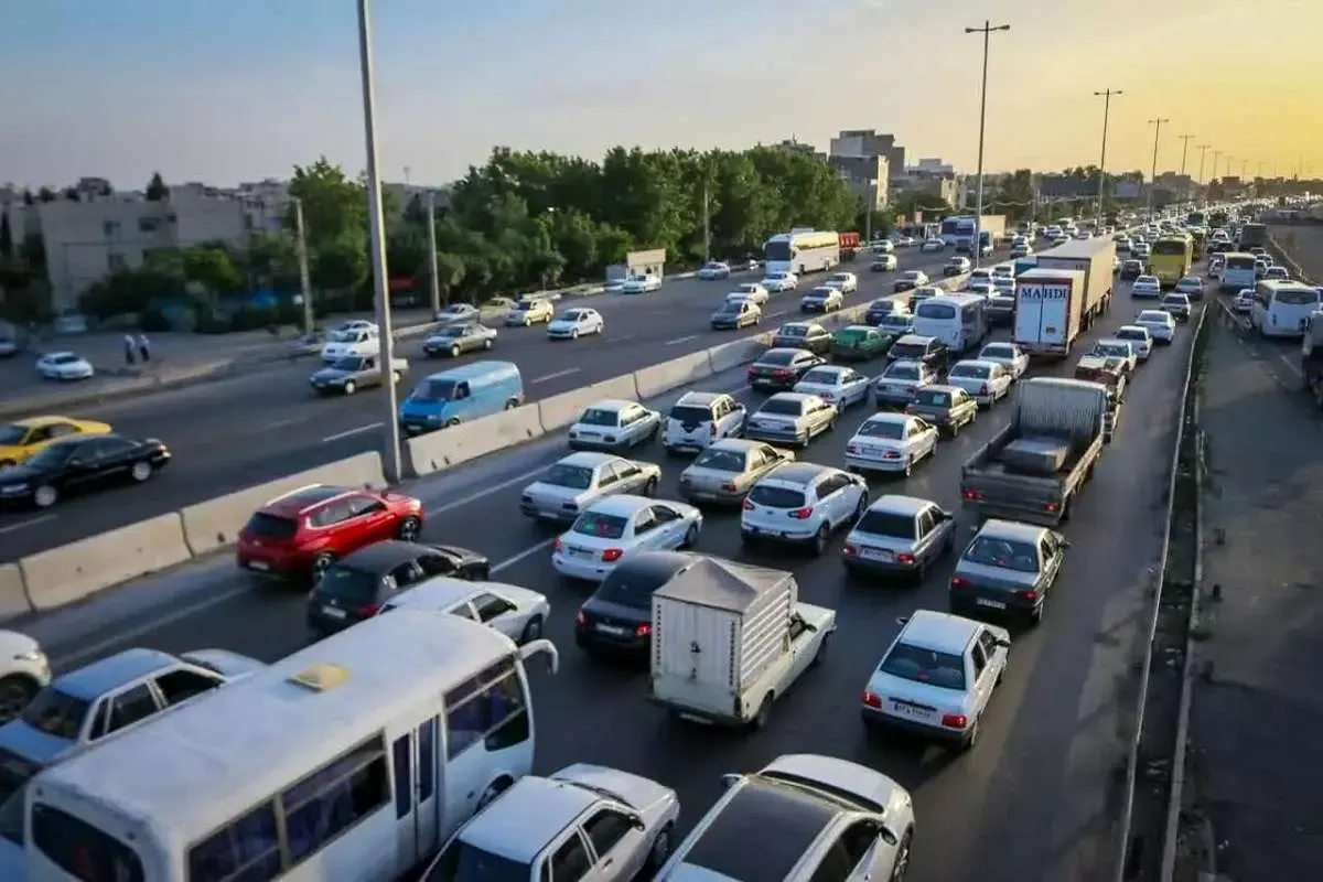 صبح شلوغ در ورودیهای تهران / پلیس درباره این ۴ مسیر هشدار داد (۷ مهر ۱۴۰۵)