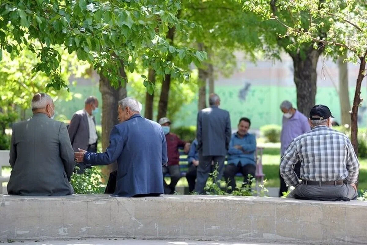 همزمان با واریز وام / اعتبار کارت خرید بازنشستگان ۲ برابر شد