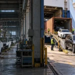 طبقه متوسط دیگر توان خرید خودرو ندارد / دلالان جای مصرفکنندگان را گرفتند