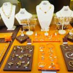 طلای ۱۸ عیار دوباره بالا رفت / قیمت طلا امروز چهارشنبه ۱۵ مهر چند شد؟